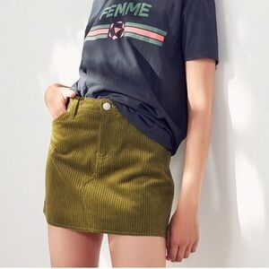 NWT BDG Urban Outfitters 100% cotton green corduroy mini skirt sz S small